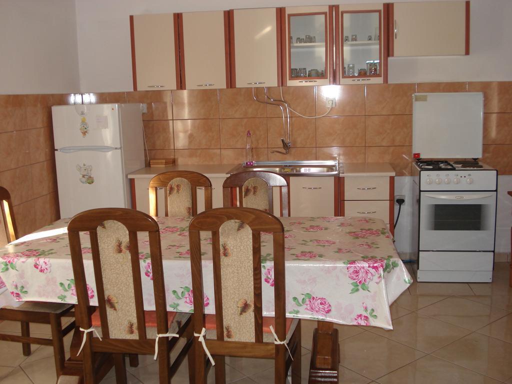 Apartment Blaza Senj  Rum bild