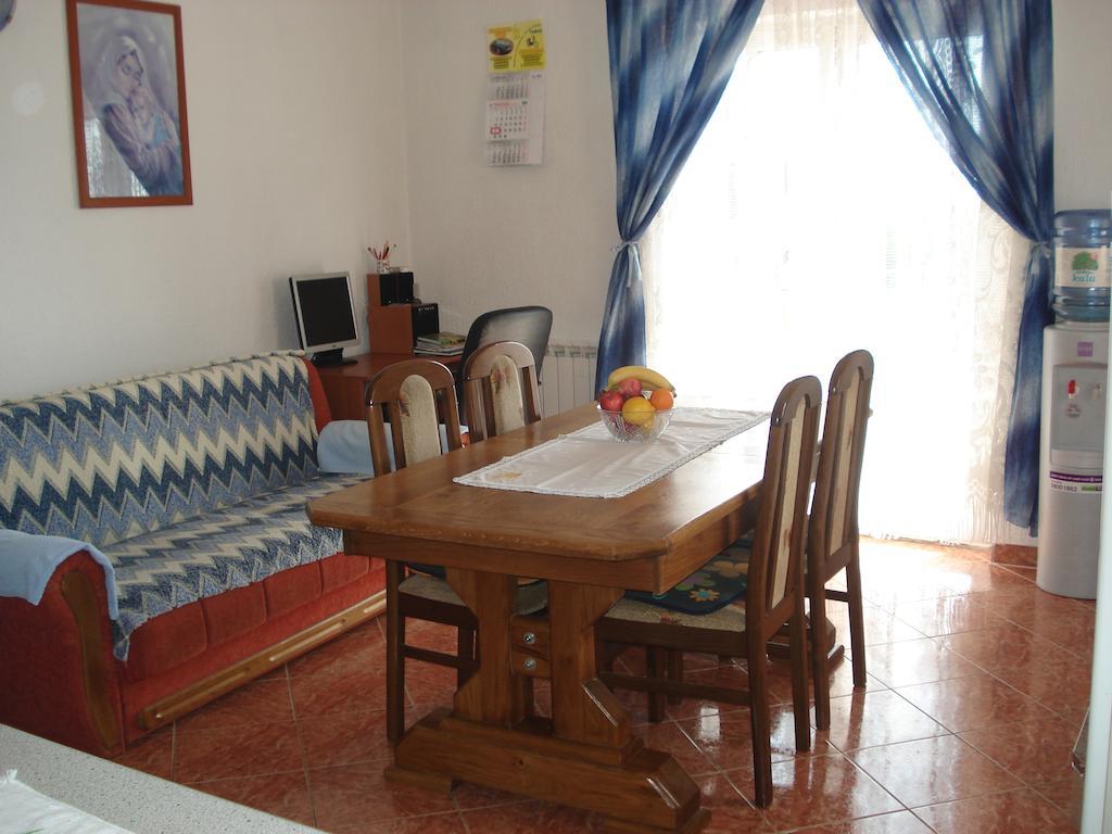 Apartment Blaza Senj  Rum bild